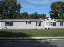 Pre-foreclosure in  BEECH AVE Glenolden, PA 19036