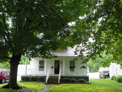 Pre-foreclosure in  S MAIN ST Henderson, KY 42420
