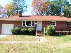 Pre-foreclosure in  GAYLE ST Hampton, VA 23669