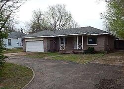  Meadowview Dr, Oklahoma City OK