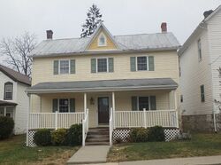  W High St, Hancock MD