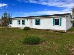  Dale St, Mitchell IN