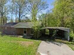 Pre-foreclosure in  BROWNSVILLE RD Brownsville, KY 42210