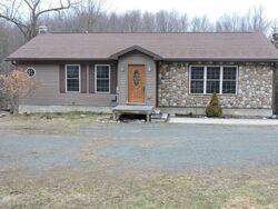 Pre-foreclosure in  LOWER MILL CITY RD Dalton, PA 18414