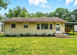 Pre-foreclosure in  KEAYS AVE Middletown, OH 45044