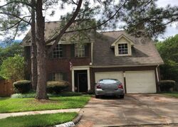 Pre-foreclosure in  WOODLETT CT Houston, TX 77095
