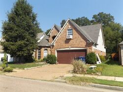 Pre-foreclosure in  ACADIA PL Cordova, TN 38018