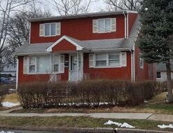 Pre-foreclosure in  CHURCH ST Woodbridge, NJ 07095