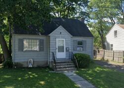 Pre-foreclosure in  STANLEY ST East Hartford, CT 06108