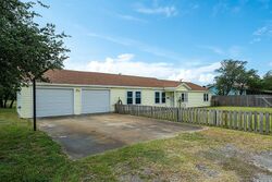 Pre-foreclosure in  S 9TH ST Aransas Pass, TX 78336