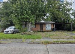 Pre-foreclosure in  Sunset Dr Lake Charles, LA 70607