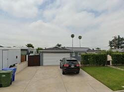 Pre-foreclosure in  E QUEENSIDE DR Covina, CA 91722