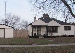 Pre-foreclosure in  RIDGEDALE ST Oak Park, MI 48237