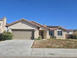Pre-foreclosure in  GRETA CT Adelanto, CA 92301