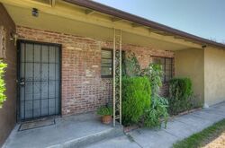 Pre-foreclosure in  N Howard Ave Fresno, CA 93726