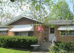 Pre-foreclosure in  LACROSSE AVE Oak Lawn, IL 60453