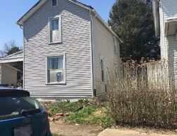 Pre-foreclosure in  Sherman Ave Lancaster, OH 43130