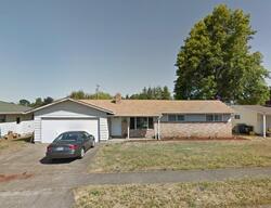 Pre-foreclosure in  W 7th Pl Junction City, OR 97448