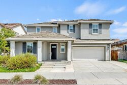 Pre-foreclosure in  Marina Dr Lathrop, CA 95330
