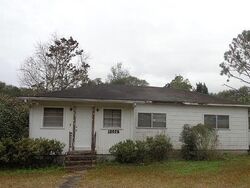 Pre-foreclosure in  10th St Dade City, FL 33525