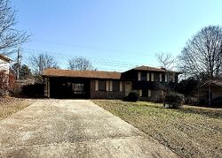 Pre-foreclosure in  Deans Way Morrow, GA 30260