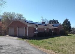 Pre-foreclosure in  Richmond Hwy Amherst, VA 24521