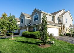Pre-foreclosure in  Lunt Ct Schaumburg, IL 60193