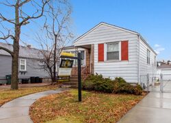 Pre-foreclosure in  Clinton Ave Berwyn, IL 60402