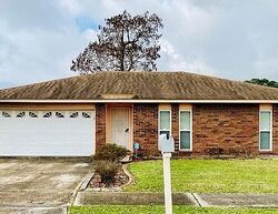 Pre-foreclosure in  Paige Janette Dr Harvey, LA 70058