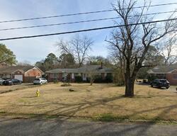 Pre-foreclosure in  Southmont Dr Montgomery, AL 36105