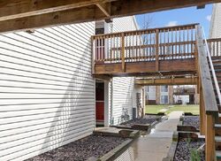Pre-foreclosure in  Kenilworth Cir Apt B Hoffman Estates, IL 60169