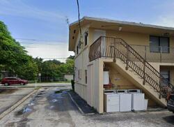 Pre-foreclosure in  Ludlam Rd  Miami, FL 33155