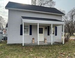  W Jefferson St, Evart MI