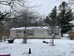 Pre-foreclosure in  S Vermillion St Streator, IL 61364