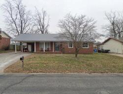 Pre-foreclosure in  Cambridge Dr Sikeston, MO 63801