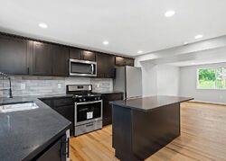 Pre-foreclosure in  Suismon St Pittsburgh, PA 15212