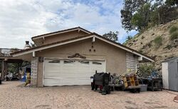 Pre-foreclosure in  Gird Rd Fallbrook, CA 92028