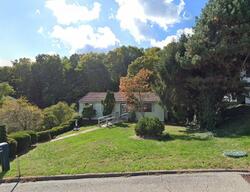 Sherwood Dr, Monaca PA