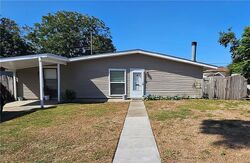 Pre-foreclosure in  W Butterfly Cir Gretna, LA 70056