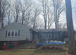 Pre-foreclosure in  Elliott Ave New Castle, IN 47362