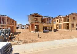 Pre-foreclosure in  Corridor Park Banning, CA 92220