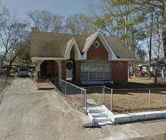 Pre-foreclosure in  N Dr Martin L King Jr Dr Mobile, AL 36610