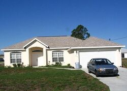 Pre-foreclosure in  Unger Ave Fort Myers, FL 33913