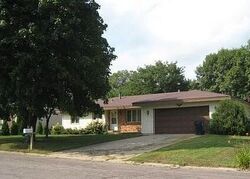 Pre-foreclosure in  Shakopee Ave E Shakopee, MN 55379