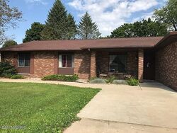  Rolling Ridge Ln, Sturgis MI