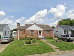 Pre-foreclosure in  Loeb St Henderson, KY 42420