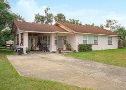 Pre-foreclosure in  N BOUNDARY AVE Deland, FL 32720