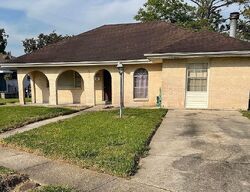 Pre-foreclosure in  Rensu Dr New Orleans, LA 70123