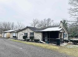 Pre-foreclosure in  W Liberty St North Liberty, IN 46554