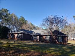 Pre-foreclosure in  Lee Road 2071 Salem, AL 36874